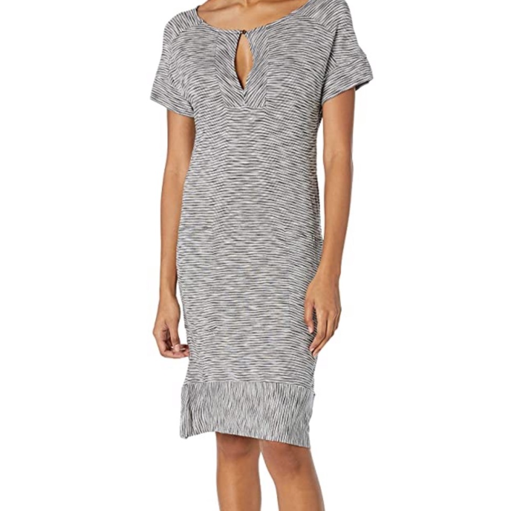 3/$35🌻Lucky Brand Striped T-Shirt Dress w Pockets